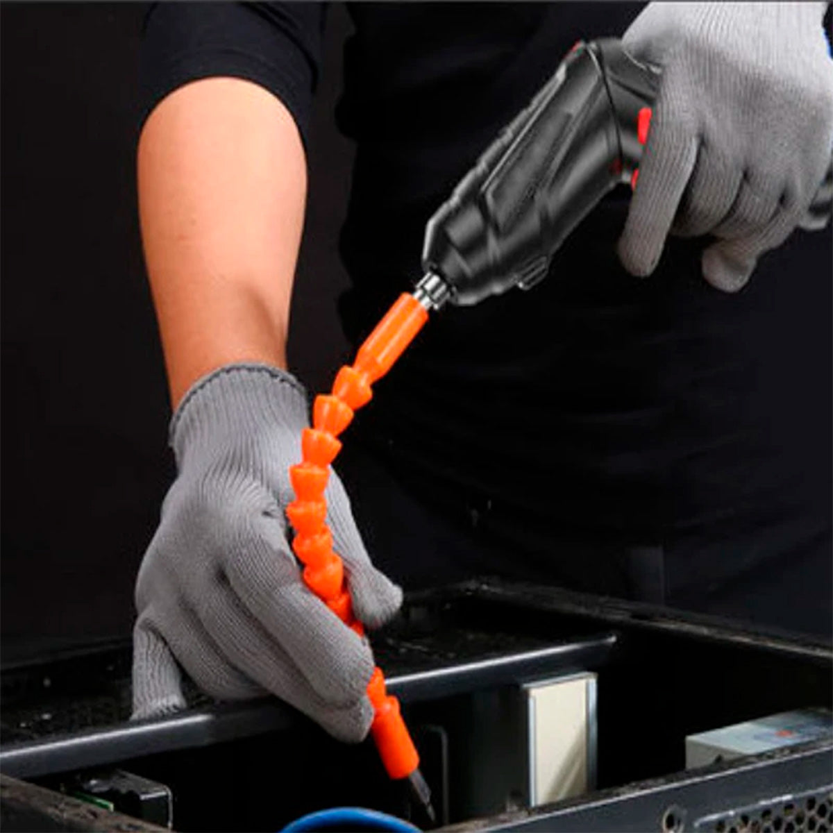 DESTORNILLADOR INALÁMBRICO, RECARGABLE DE 47 PIEZAS