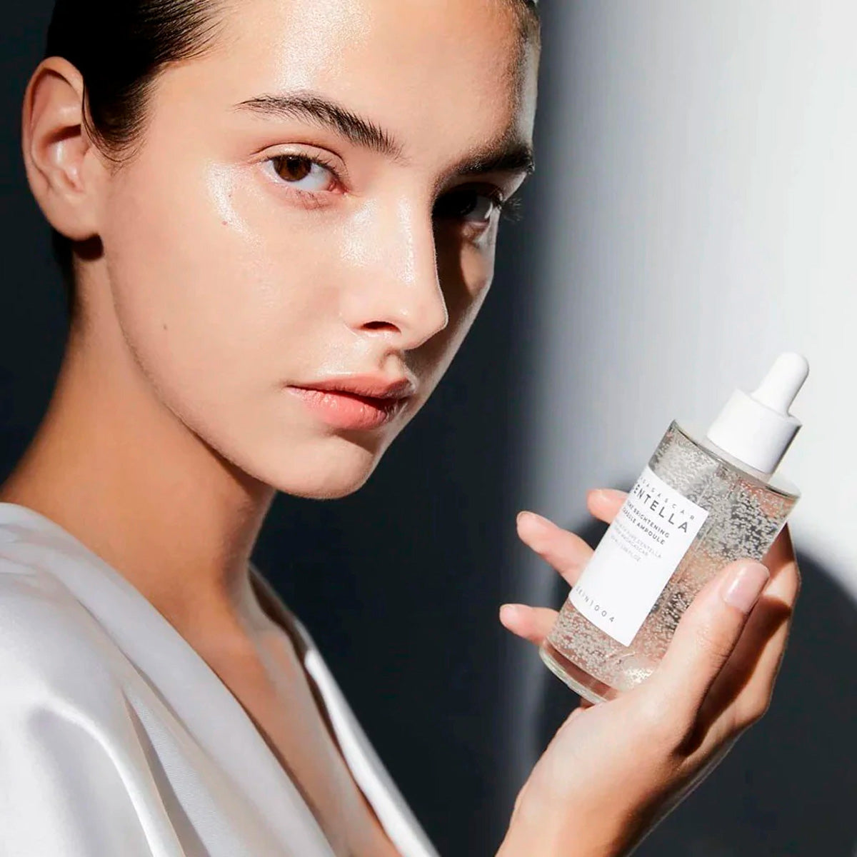 PACK PIEL LUMINOSA & PROTEGIDA– SKIN1004