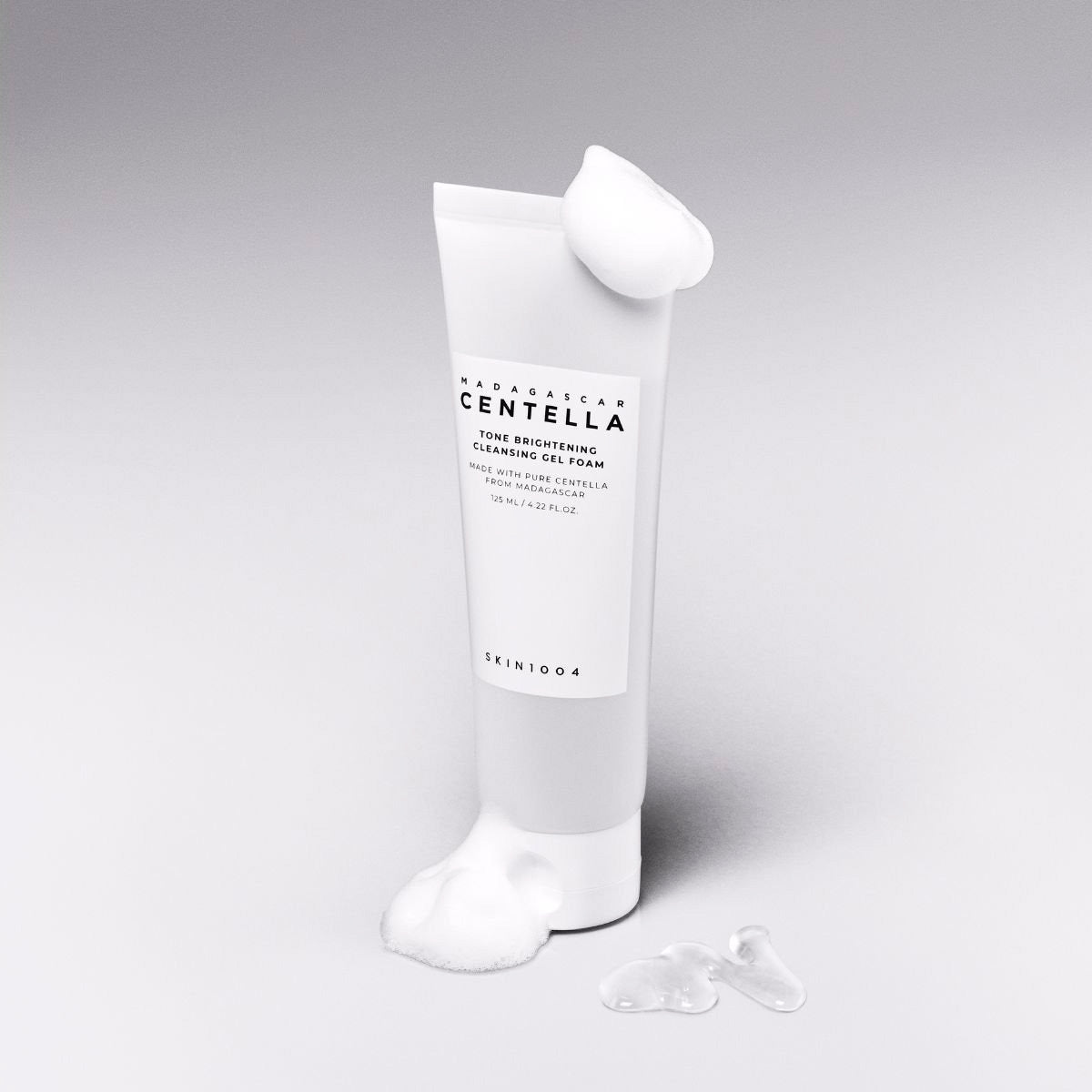 SKIN1004 – LIMPIADOR FACIAL ILUMINADOR – MADAGASCAR CENTELLA TONE BRIGHTENING CLEANSING GEL FOAM – 125ML